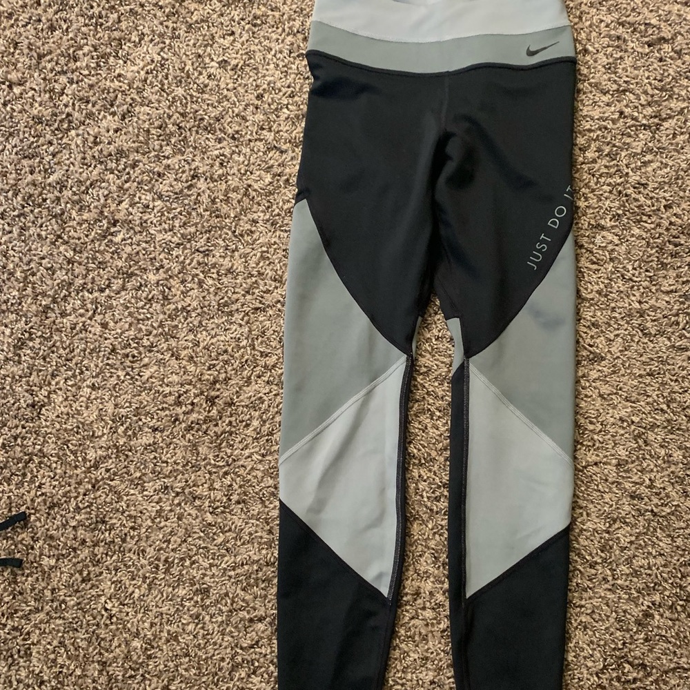 Black and grey Nike dri fit training leggings